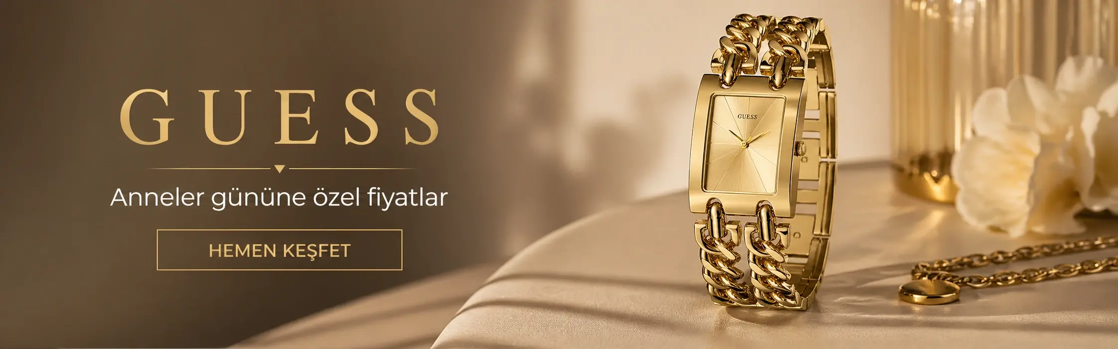 GUESS ANNELER GÜNÜ