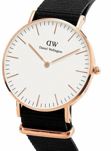 Daniel Wellington DW00100257 42 mm Erkek Kol Saati - 2