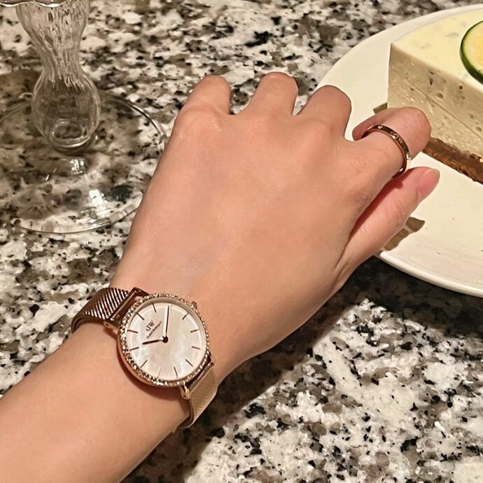 Daniel Wellington Petite DW00100673 kadin kol saat - 2