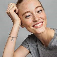 Pandora 792247C01-Işıltılı Pati İzi Sallantılı Charm - 5