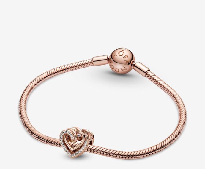 Pandora Işıltılı İç İçe Geçen Kalpler Charm 789270C01 - 2