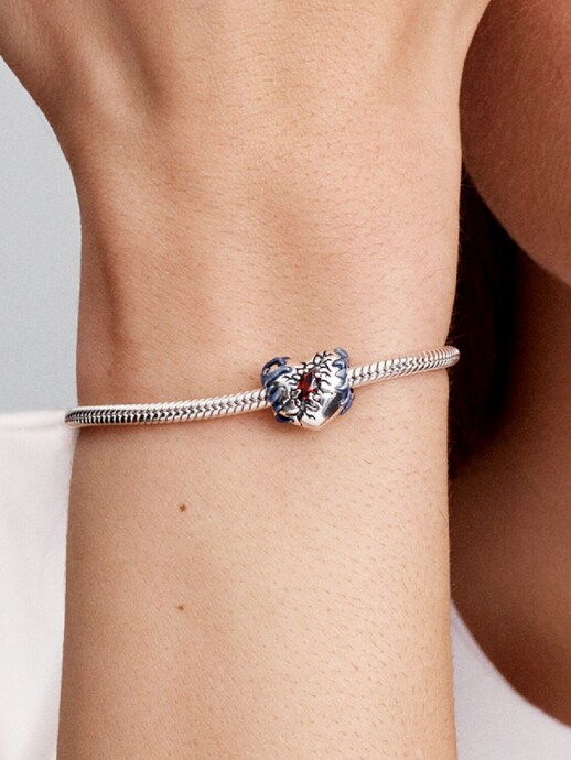 Pandora Stranger Things Karanlıkta Parlayan Kalp Charm 925 ayar gümüş - 5